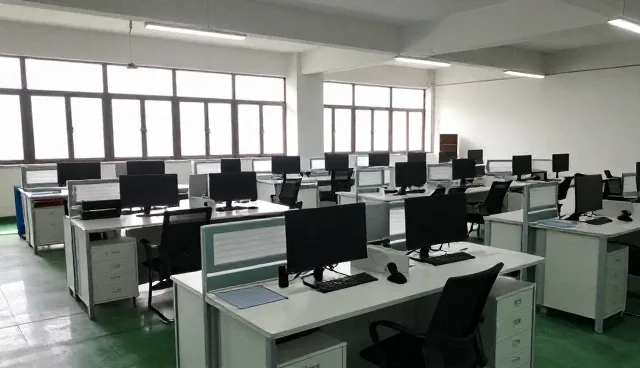 文心一言在实际应用中常见的问题与解决方案
